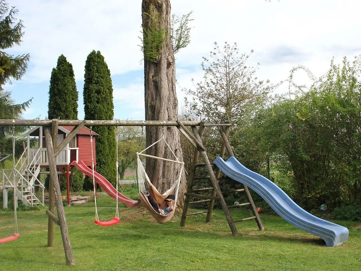 Ferienwohnungen Strasser Taching am See